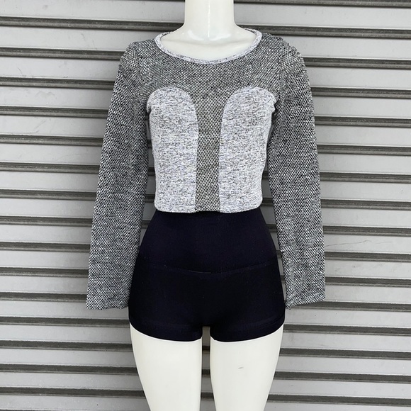 Love Culture Gray Crop Top Size M - Picture 1 of 9